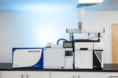 BenchTOF2 with Centri extraction and enrichment platform